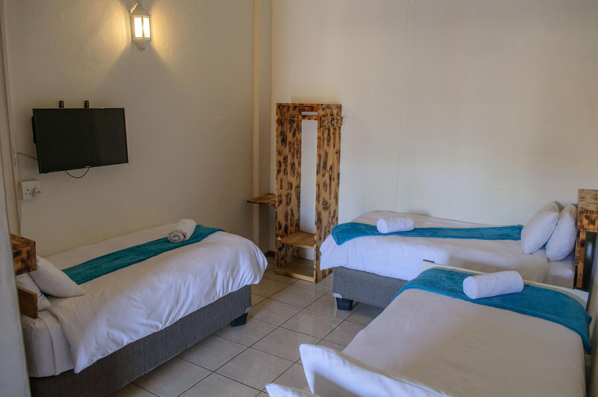 Oceanlife Guesthouse And Restaurant Luederitz Buitenkant foto