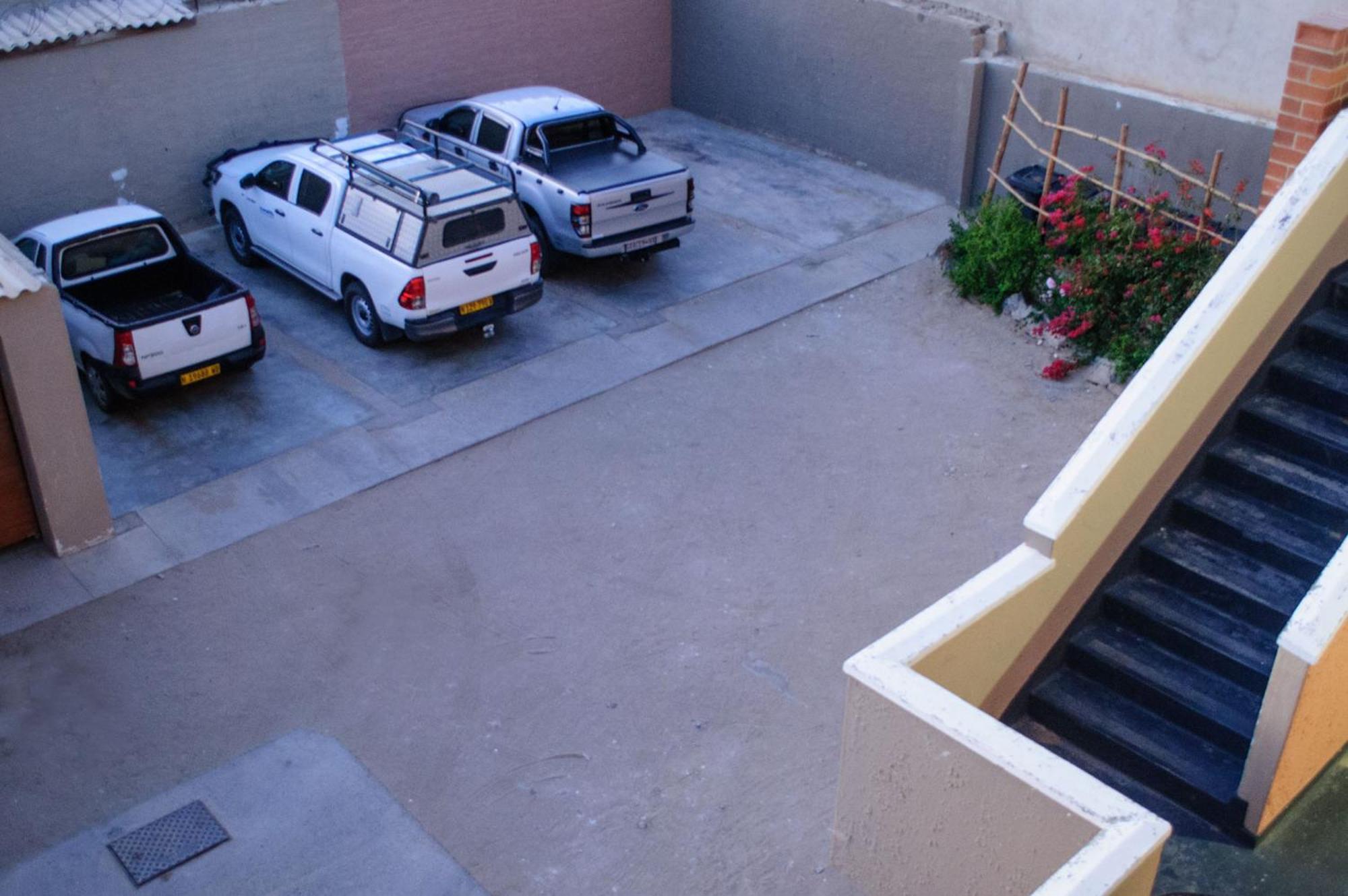 Oceanlife Guesthouse And Restaurant Luederitz Buitenkant foto